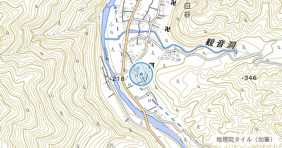 名もなき池（通称：モネの池）と根道神社の位置を示す地図